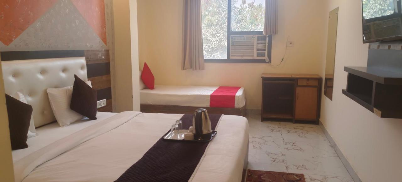 Airport Hotel Prince Palace By Byobhotels New Delhi Eksteriør billede