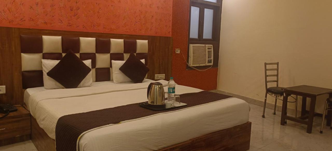 Airport Hotel Prince Palace By Byobhotels New Delhi Eksteriør billede