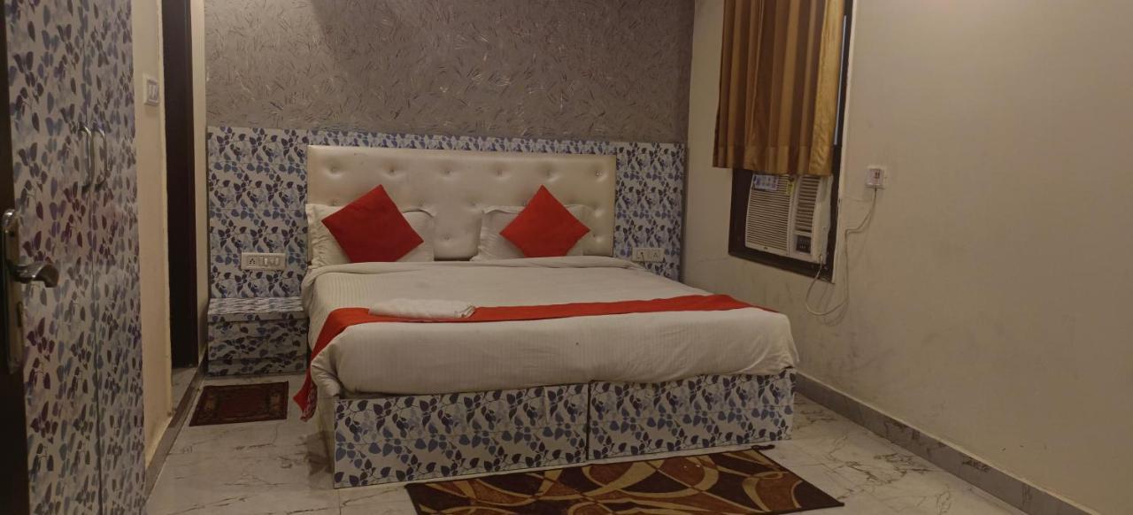 Airport Hotel Prince Palace By Byobhotels New Delhi Eksteriør billede